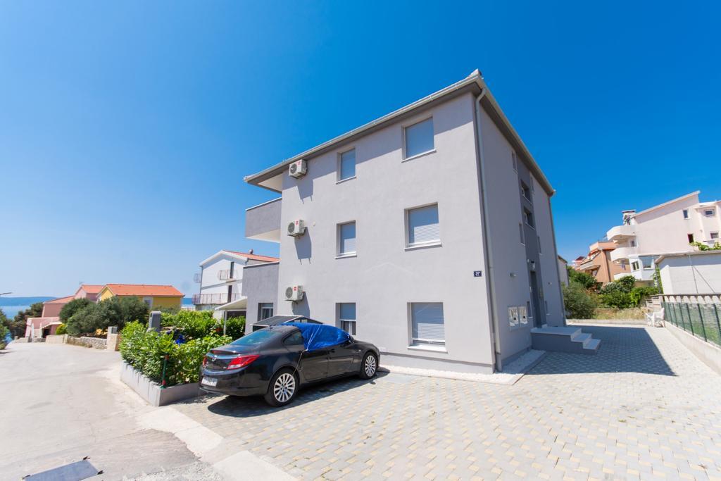 Apartment Flynn Trogir Exterior foto